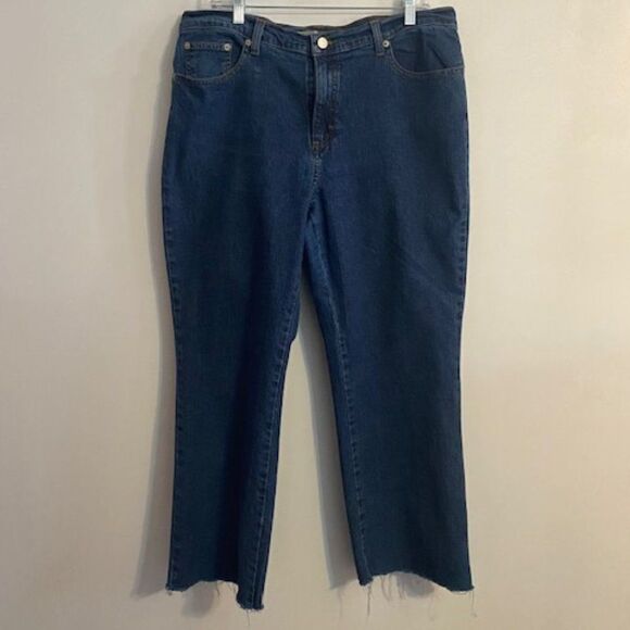 St. John's Bay  5 pockets distressed Woman Bootcut stretch jeans, size  16W - Picture 1 of 3